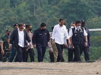 AS Mundur, China Antre Masuk Proyek Kesayangan Jokowi