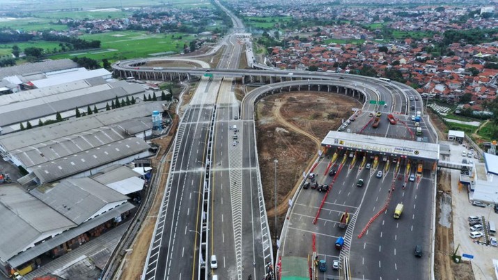 Jalan Tol Cisumdawu (Cileunyi-Sumedang-Dawuan) Seksi 1 ruas Cileunyi - Pamulihan Jalan Tol Cisumdawu (Cileunyi-Sumedang-Dawuan) Seksi 1 ruas Cileunyi - Pamulihan (Dok. Humas Jbar)