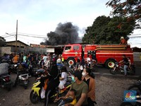 Api Melalap Gudang, Deretan Sepada Motor Listrik Hangus