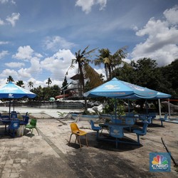 Kisah Kolam Renang Pertama di RI, Larang Orang Miskin Masuk