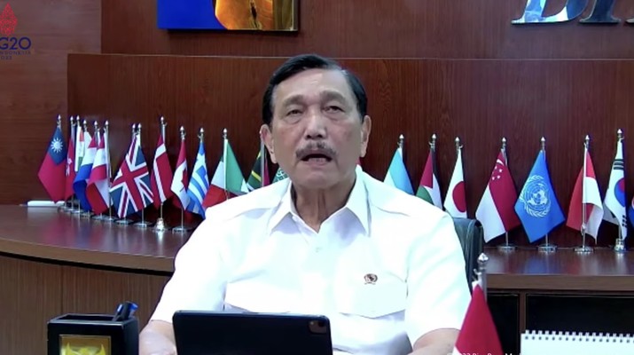 Menteri Koordinator Bidang Kemaritiman dan Investasi Luhut Binsar Pandjaitan Memberikan Keterangan Pers Menteri terkait Hasil Rapat Terbatas “Evaluasi PPKM Menteri Koordinator Bidang Kemaritiman dan Investasi Luhut Binsar Pandjaitan Memberikan Keterangan Pers Menteri terkait Hasil Rapat Terbatas “Evaluasi PPKM