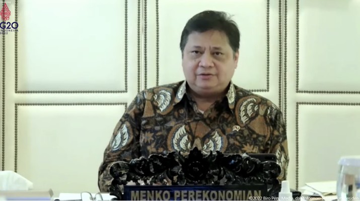 Menteri Koordinator Bidang Perekonomian, Airlangga Hartarto Memberikan Keterangan Pers Menteri terkait Hasil Rapat Terbatas “Evaluasi PPKM Menteri Koordinator Bidang Perekonomian, Airlangga Hartarto Memberikan Keterangan Pers Menteri terkait Hasil Rapat Terbatas “Evaluasi PPKM