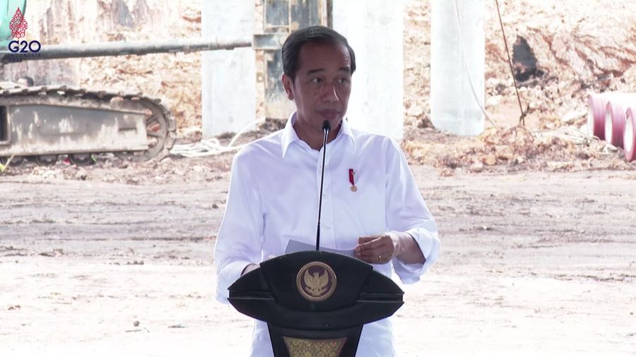 Presdien Joko Widodo (Jokowi) Saat Groundbreaking Proyek Hilirisasi Batu Bara Menjadi Dimetil Eter, Kab. Muara Enim, Senin (24/1/222). (Tangkapan Layar Youtube Sekretariat Presiden)