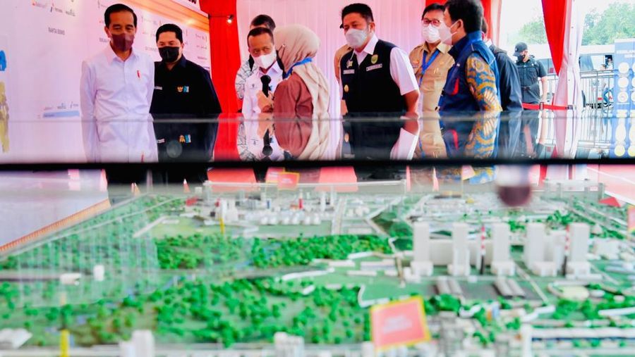 Presdien Joko Widodo (Jokowi) Saat Groundbreaking Proyek Hilirisasi Batu Bara Menjadi Dimetil Eter, Kab. Muara Enim, Senin (24/1/222). (Foto: BPMI Setpres)