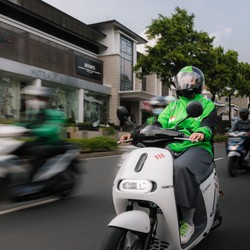 Electrum Gaet Gogoro, Gojek 100% Pakai Motor Listrik di 2030