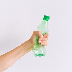 Hindari 5 Minuman Ini Saat Sahur & Berbuka, Minum Air Putih!