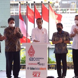 Jokowi: Satu Persatu Saya Akan Setop Ekspor Raw Material!
