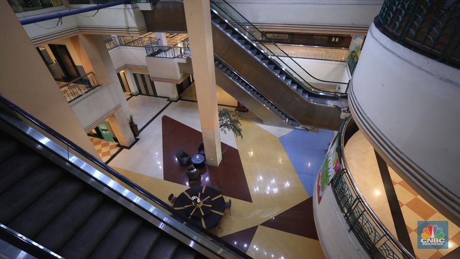 Suasana Great Western Grand Serpong Mall di kawasan Serpong,