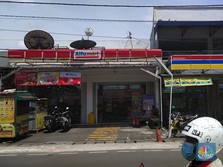 Adu Kekayaan Bos Indomaret vs Alfamart, Siapa Lebih Tajir?