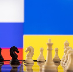 Panas! Penasihat Presiden Ukraina Sebut Menlu Rusia Munafik