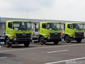 Hino Didik Pengemudi Truk dan Bus di Indonesia Pakai Standar Jepang