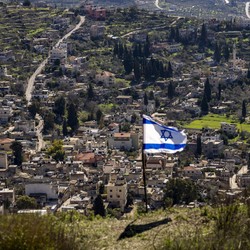 Produk Israel yang Mendunia, Tapi Kebunnya di Tanah Palestina