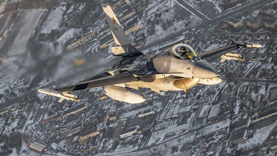 Jet tempur F-16 Angkatan Udara Belgia yang berpartisipasi dalam Misi Udara Baltik NATO beroperasi di wilayah udara Lithuania