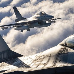 Eropa Memanas! NATO Kerahkan Jet Tempur, Respons Aksi Drone Rusia