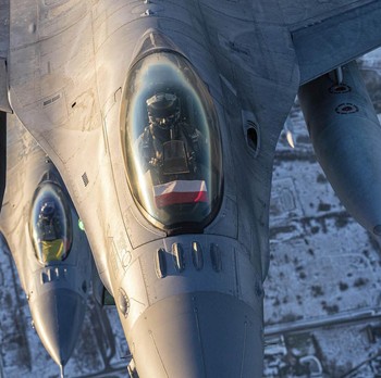 Kondisi Snow Bay Terkini hingga Jet NATO & Tank Tempur Rusia