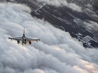 Potret Jet Tempur NATO Wara-wiri Langit Eropa, Siaga Perang