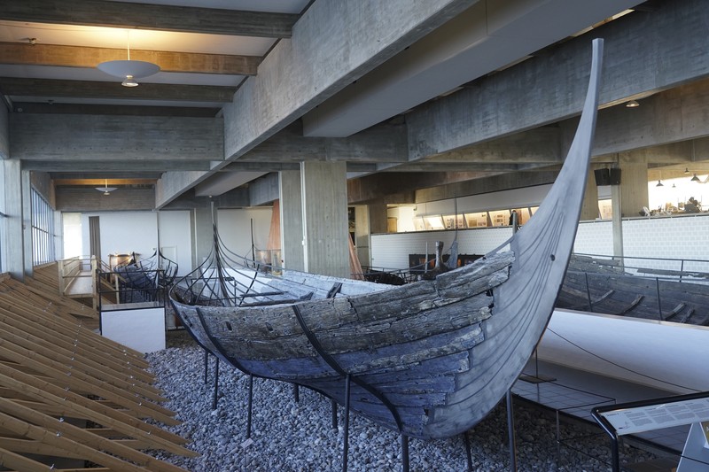 Kapal dagang Viking Denmark UNESCO A man repairs a 10-meter wooden row boat, built in the Nordic clinker boat tradition, at the Viking Ship Museum's boatyard. Roskilde, Denmark, Monday, Jan. 17, 2022. For thousands of years, wooden sail boats, best known for having been in use during the Viking-era, allowed the peoples of northern Europe to spread trade, influence and -- in some cases war — across the seas and rivers. In December, UNESCO, the U.N.’s culture agency, added the “clinker’ boat traditions to its list of “Intangible Cultural Heritage,” the result of the first joint nomination from the whole Nordic region. (AP Photo/James Brooks)