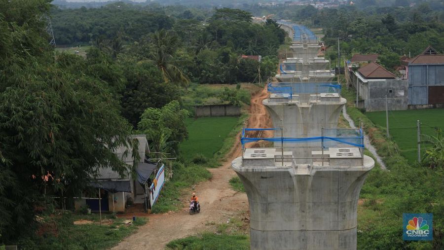 Proyek konstruksi proyek Kereta Cepat Jakarta-Bandung (KCJB) Tunnel #2 di Desa Bunder, Jatiluhur, Kabupaten Purwakarta, Jawa Barat