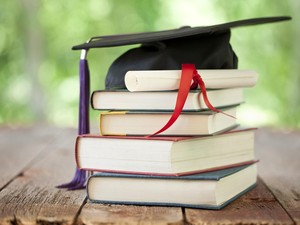Beasiswa 1 Keluarga 1 Sarjana Provinsi Bali: Syarat, Benefit, Daftar Kampus