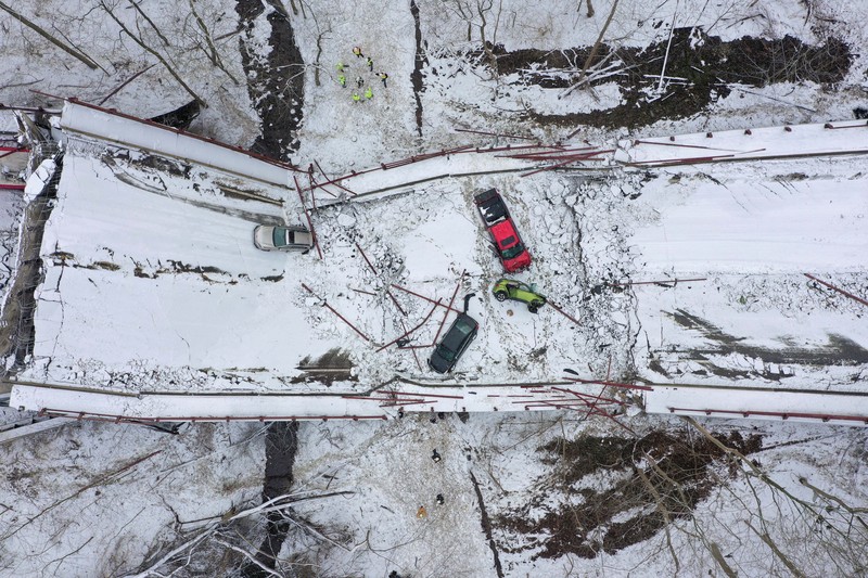 Jembatan di Pittsburgh AS Runtuh (REUTERS/DRONE BASE)