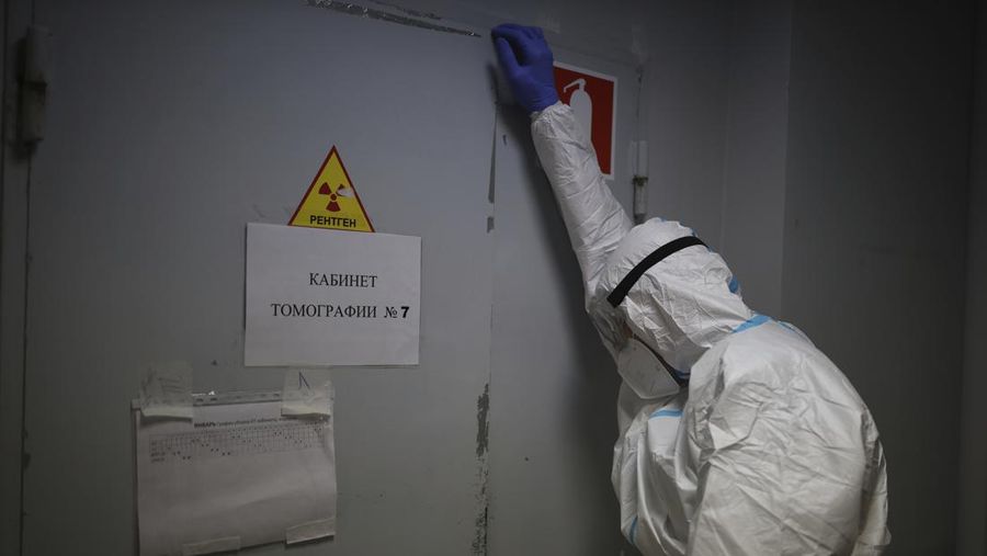 Lonjakan kasus Covid-19 di Rusia (REUTERS/Kirill Braga)