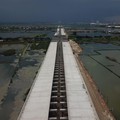 Fenomenal! Jokowi Kebut 'Tol Atlantis', Sampai Tol Terpanjang