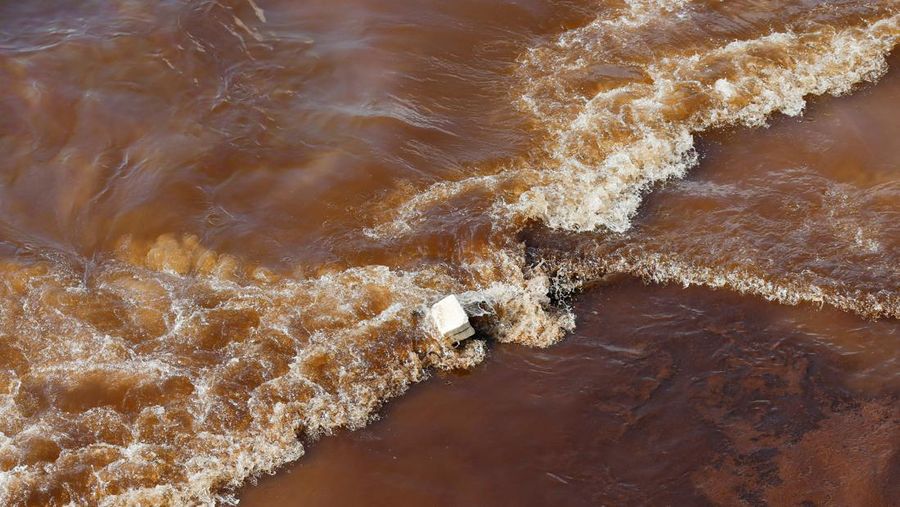 Tumpahan minyak di Teluk Thailand (AP Photo/Sakchai Lalit)