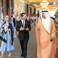 Presiden Israel 'Blusukan' ke Uni Emirat Arab, Ada Apa?
