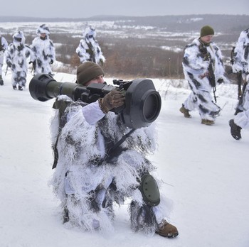 Sangar! Tentara Ukraina Latihan Senjata Anti Tank di Lviv