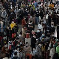 Cuekin Omicron, Ratusan Juta Warga China Mudik Jelang Imlek!