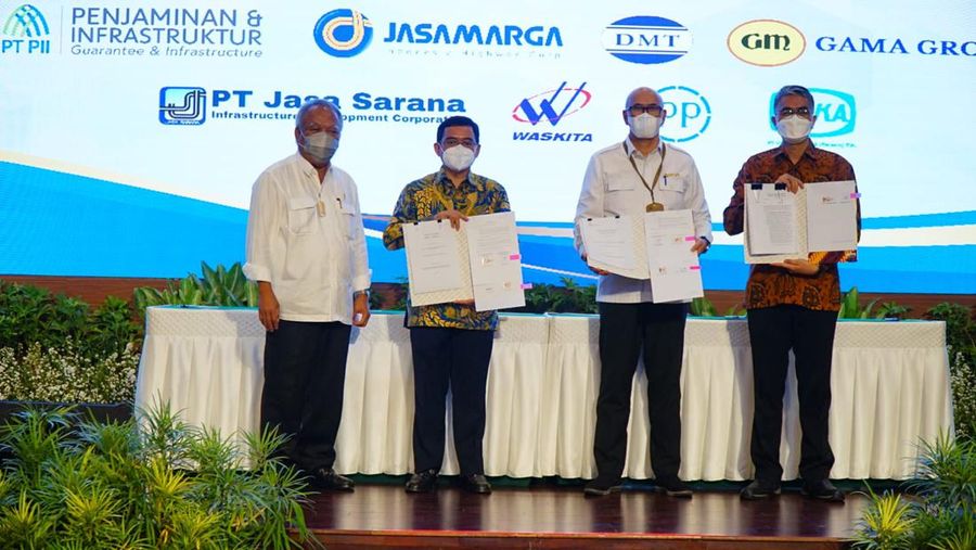 Konsorsium pemenang lelang investasi jalan tol Gedebage-Tasikmalaya-Cilacap akan mulai membangun jalan tol tersebut mulai akhir tahun ini.