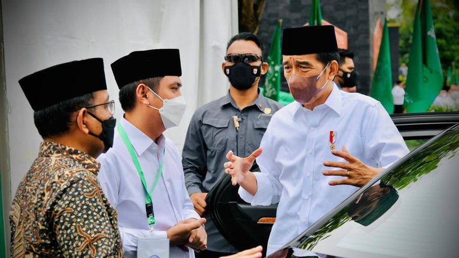 Presiden Jokowi melakukan pengukuhan pengurus besar dan harlah ke-96 Nahdlatul Ulama, Balikpapan, Senin (31/1/2022) (Dok: Biro Pers Sekretariat Presiden)