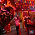 Berharap Kucuran Angpao Dolar AS dari Turis China