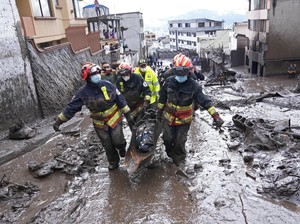 Penampakan Banjir Bandang Terjang Ibu Kota Ekuador