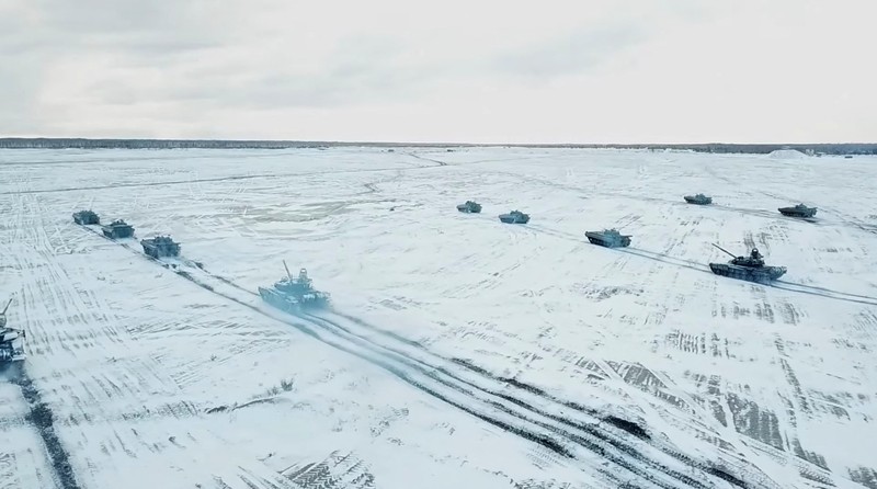 Citra satelit yang diambil pada Rabu (2/2/2022) waktu setempat, menunjukkan pasukan darat Rusia dalam jumlah besar ditempatkan di Kota Yelnya, Region Smolensk Oblast. Negara barat seperti AS dan NATO mengaku khawatir dengan aktivitas Rusia yang menempatkan pasukannya di perbatasan dengan Ukraina (via REUTERS/MAXAR TECHNOLOGIES) Citra satelit yang diambil pada Rabu (2/2/2022) waktu setempat, menunjukkan pasukan darat Rusia dalam jumlah besar ditempatkan di Kota Yelnya, Region Smolensk Oblast. Negara barat seperti AS dan NATO mengaku khawatir dengan aktivitas Rusia yang menempatkan pasukannya di perbatasan dengan Ukraina (via REUTERS/MAXAR TECHNOLOGIES)