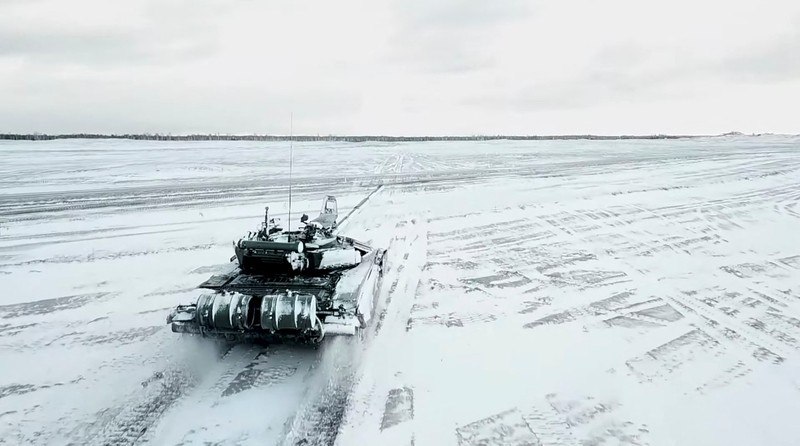 Citra satelit yang diambil pada Rabu (2/2/2022) waktu setempat, menunjukkan pasukan darat Rusia dalam jumlah besar ditempatkan di Kota Yelnya, Region Smolensk Oblast. Negara barat seperti AS dan NATO mengaku khawatir dengan aktivitas Rusia yang menempatkan pasukannya di perbatasan dengan Ukraina (via REUTERS/MAXAR TECHNOLOGIES) Citra satelit yang diambil pada Rabu (2/2/2022) waktu setempat, menunjukkan pasukan darat Rusia dalam jumlah besar ditempatkan di Kota Yelnya, Region Smolensk Oblast. Negara barat seperti AS dan NATO mengaku khawatir dengan aktivitas Rusia yang menempatkan pasukannya di perbatasan dengan Ukraina (via REUTERS/MAXAR TECHNOLOGIES)