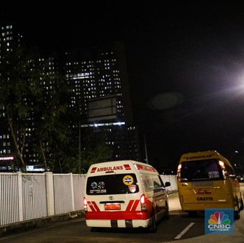 Omicron Meledak, Lampu Kamar Wisma Atlet Terang Benderang!