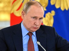 Putin Jadi 'Sandera' di Ukraina, Maju Kena Mundur Kena