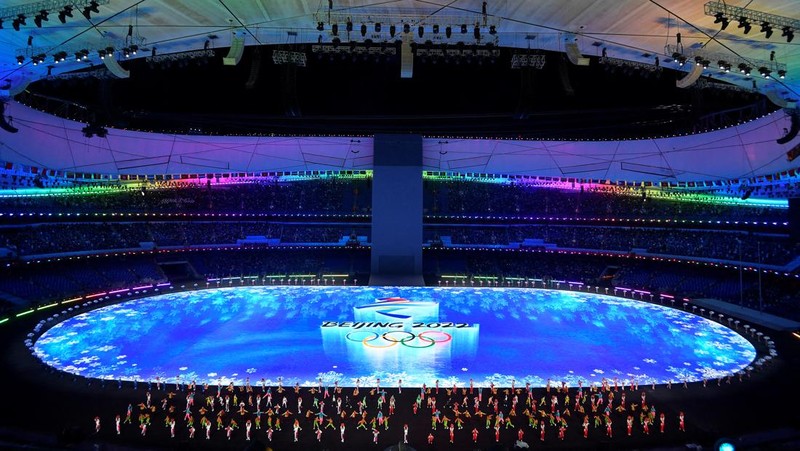 Pembukaan Olimpiade musim dingin Beijing 2022 digelar di Bird's Nest Stadium (AP/Bernat Armangue)