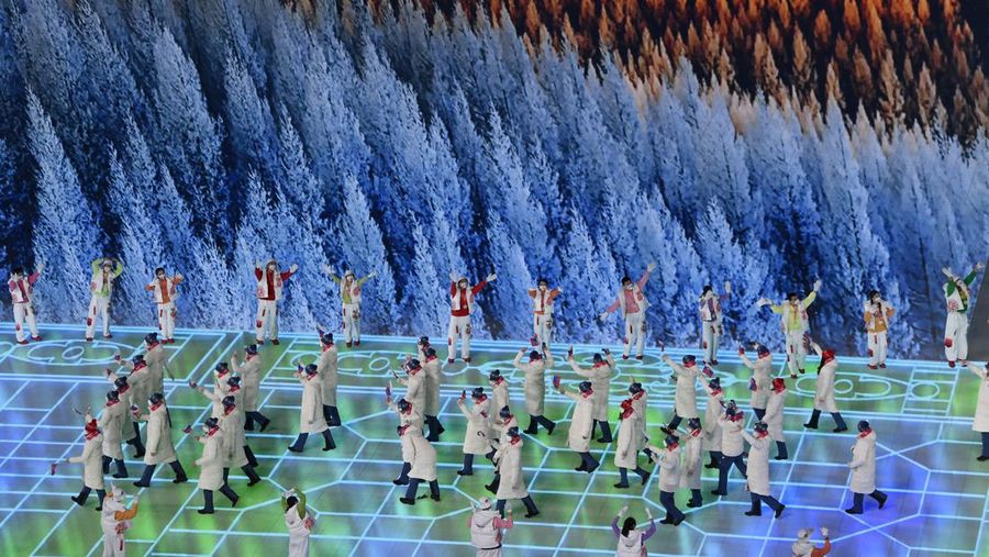 Pembukaan Olimpiade musim dingin Beijing 2022 digelar di Bird's Nest Stadium (AP/Bernat Armangue)