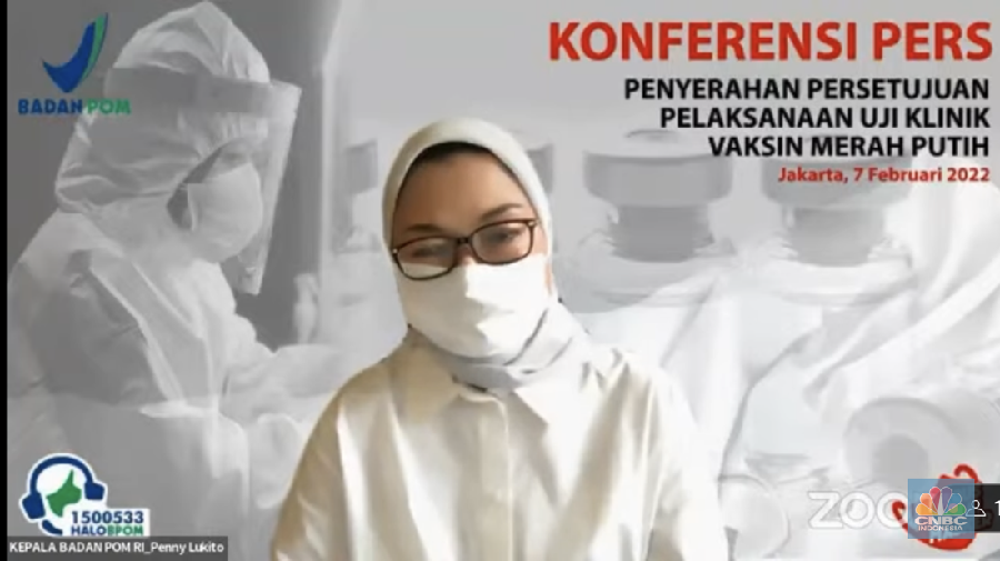 Kepala BPOM, Penny Lukito dalam Konferensi Pers Penyerahan PPUK Vaksin Merah Putih