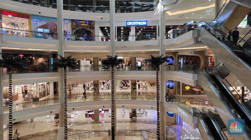 Mobilitas Warga Jakarta Saat PPKM Level 3 (CNBC Indonesia/Andrean Kristianto)