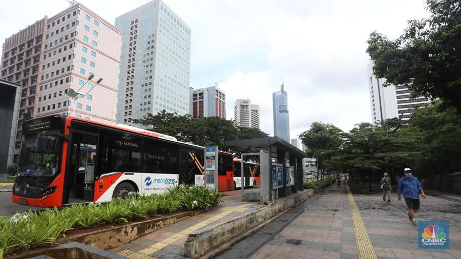 Mobilitas Warga Jakarta Saat PPKM Level 3 (CNBC Indonesia/Andrean Kristianto)