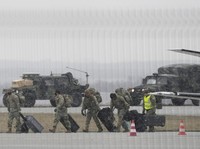 Rusia Vs Ukraina Makin Panas, Tentara AS Tiba di Polandia