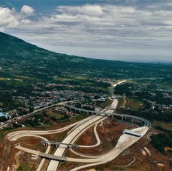 Ternyata Bukan Dipecah! Nasib Tol Terpanjang di RI Akhirnya Begini