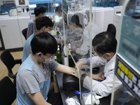 Aigo... Omicron Menggila! Korsel Catat Rekor Kasus Harian