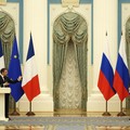 Welcome Emmanuel! Kala Macron 4 Mata ke Putin Gagalkan PD III