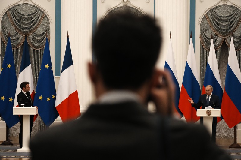 Presiden Rusia Vladimir Putin dan Presiden Indonesia Joko Widodo menghadiri konferensi pers di Kremlin di Moskow pada 30 Juni 2022. (Anadolu Agency via Getty Images) Presiden Rusia Vladimir Putin dan Presiden Indonesia Joko Widodo menghadiri konferensi pers di Kremlin di Moskow pada 30 Juni 2022. (Anadolu Agency via Getty Images)