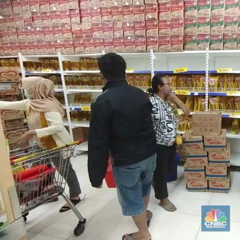 Ludes, Minyak Goreng di Minimarket Masih Langka