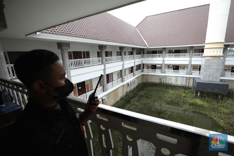 Masjid Hasyim Asy'ari, Jakarta Mulai Terima Pasien Covid (CNBC Indonesia/Tri Susilo) Masjid Hasyim Asy'ari, Jakarta Mulai Terima Pasien Covid (CNBC Indonesia/Tri Susilo)